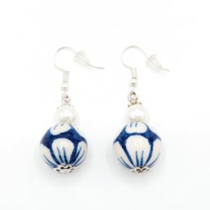 Delftsblauwe oorbellen met Parel