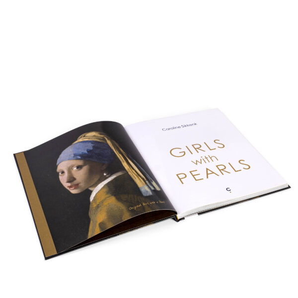 Girls with Pearls - Caroline Sikkenk